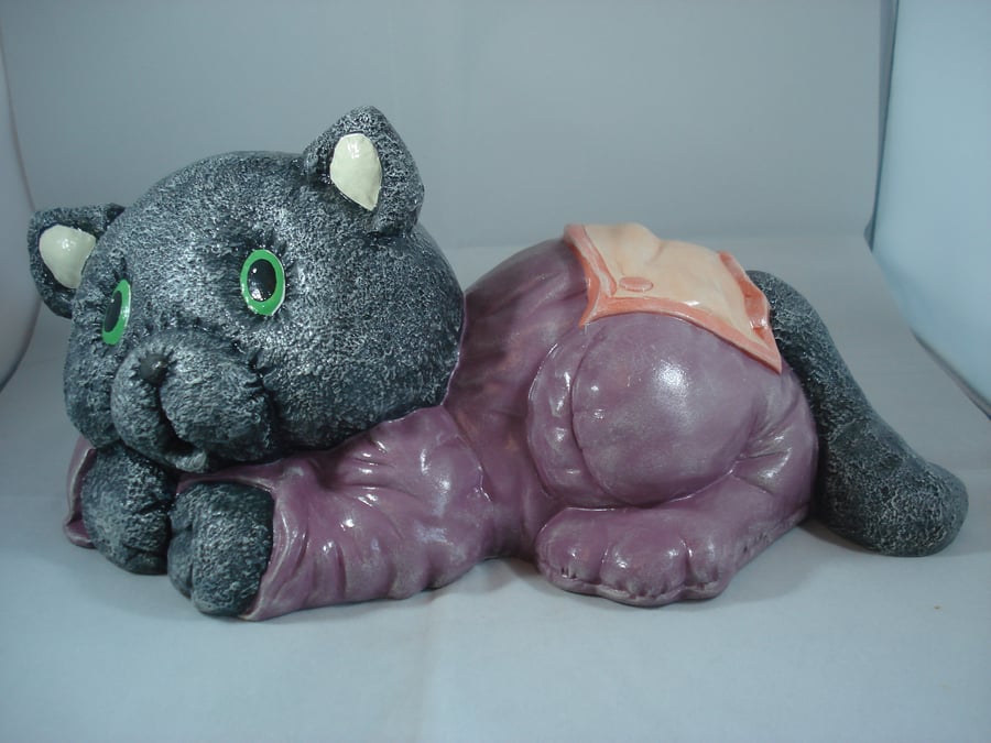 Large Ceramic Black Bedtime Cat Animal Pet Figurine Ornament Decoration.