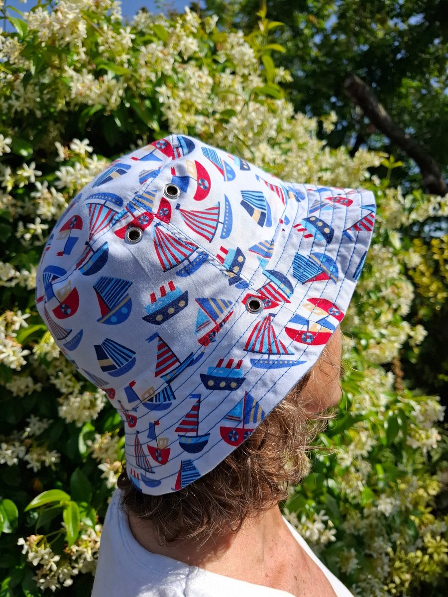 Summer festival bucket hat