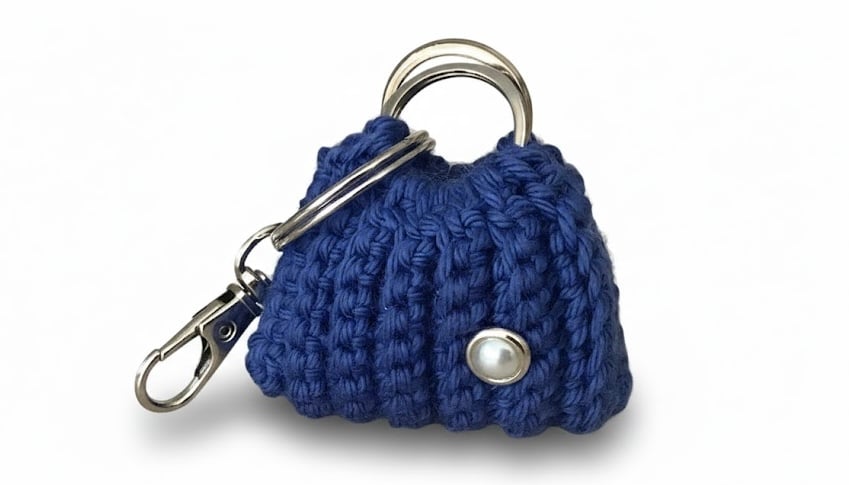Keyring small crochet bag, small gift for crochet lovers, kawaii HandBag Charm