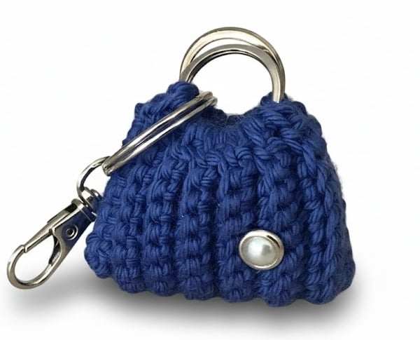 Keyring small crochet bag, small gift for crochet lovers, kawaii HandBag Charm