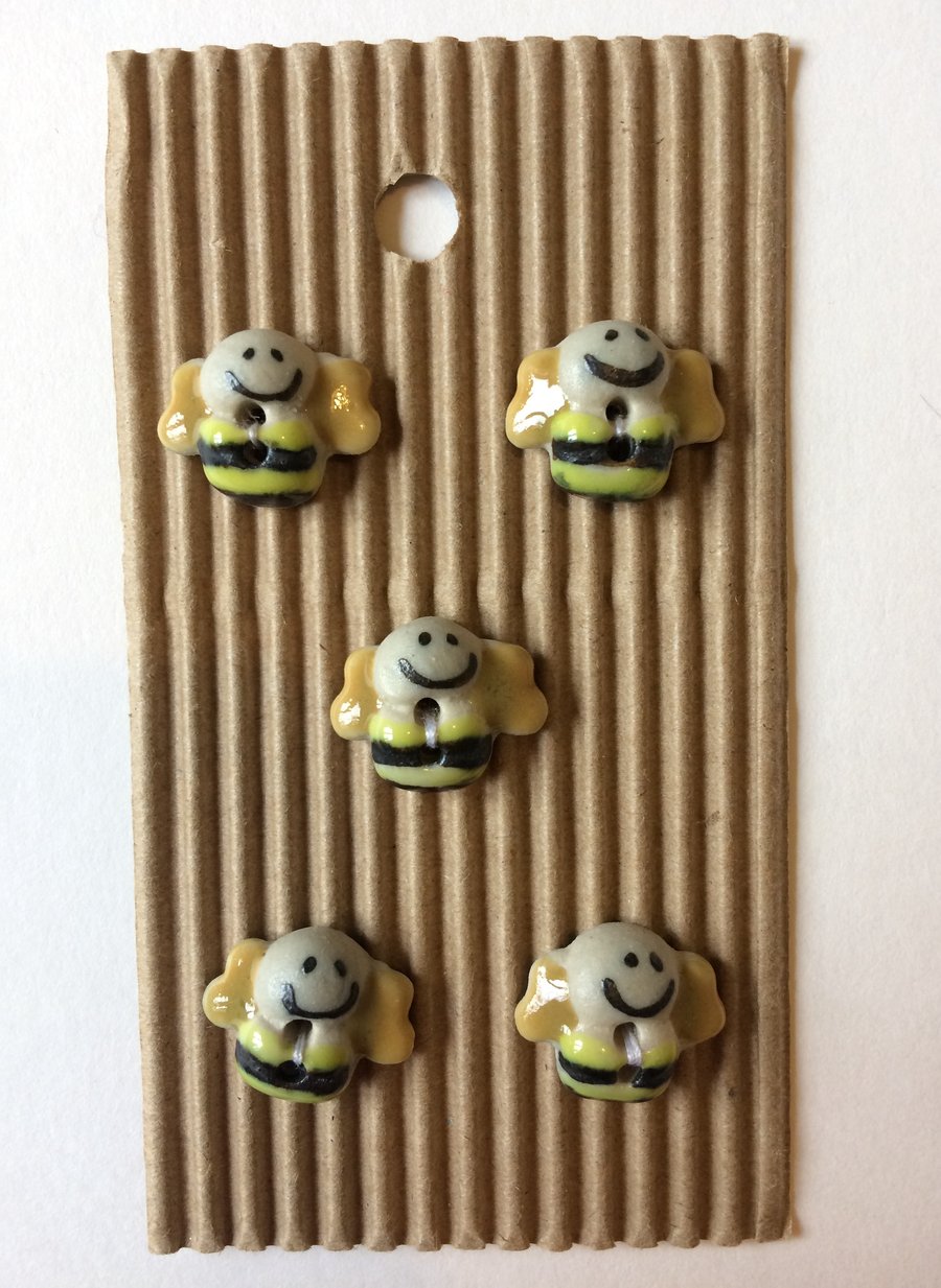 Set of 5 ceramic bee buttons