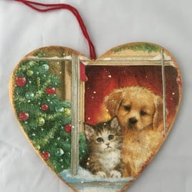 Decorated Christmas Wooden Heart Decoration Kitten Puppy Window Snow Tree 