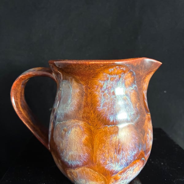 Pint jug in 'TawnyAutumn' range