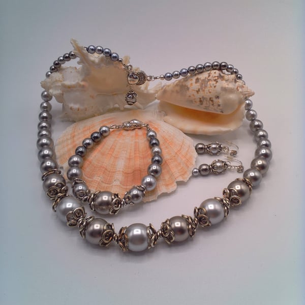 Silver Grey Pearl and Silver Bead Cap Jewellery Set, Pearl Jewellery, Gift Set