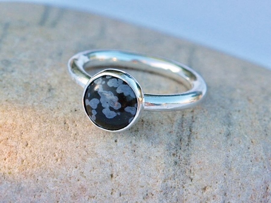 Chunky Sterling Silver Ring with Snowflake Obsidian Gemstone, size R, Unisex
