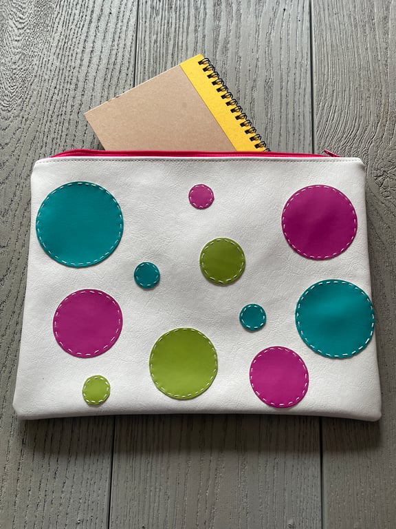 Spotty Designed Faux Leather Zipped Pouch.