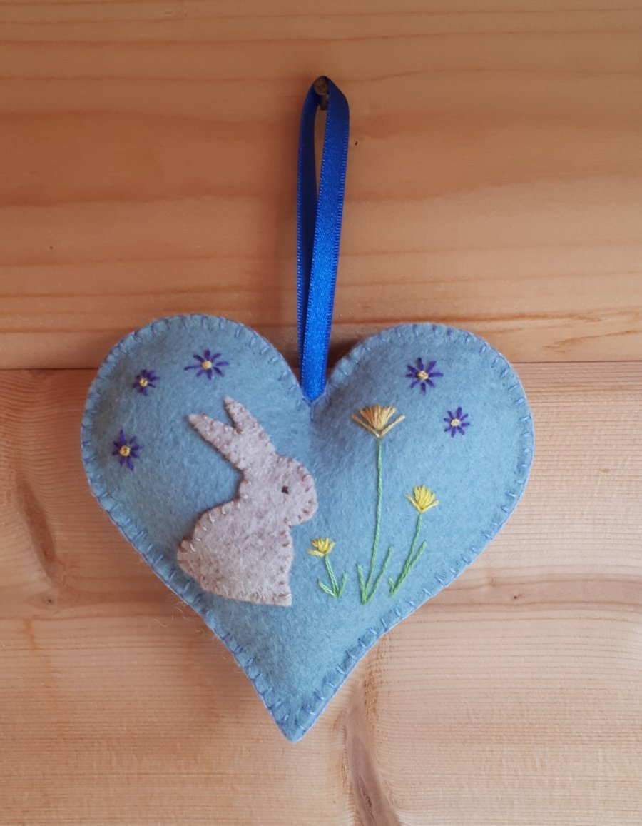 Felt Hanging Ornament Heart Shaped Rabbit Scene