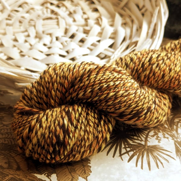 Honeycomb hand spun yarn – wool and seacell blend - 150 yards
