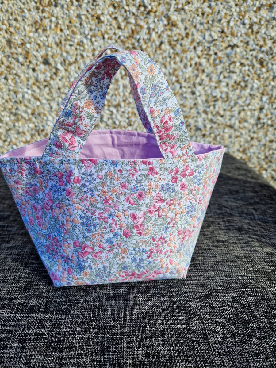 Toddlers shopping bag