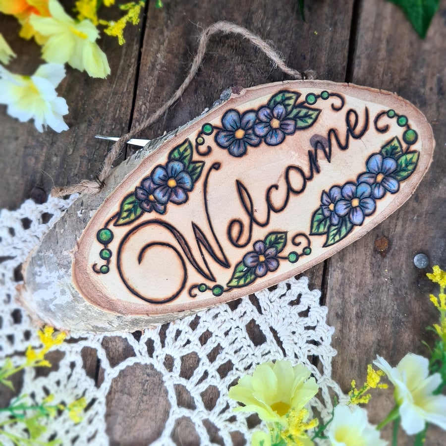 Pyrography wood plaque 'Welcome'