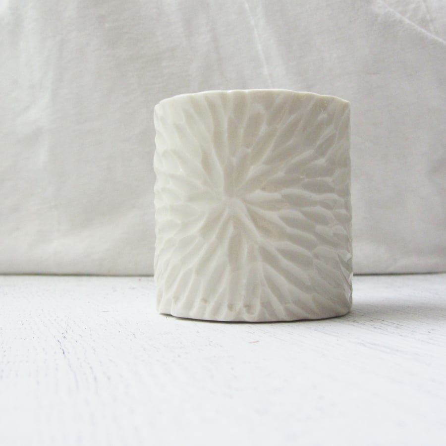 Tealight Holder - dahlia