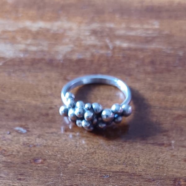 Silver bobble ring