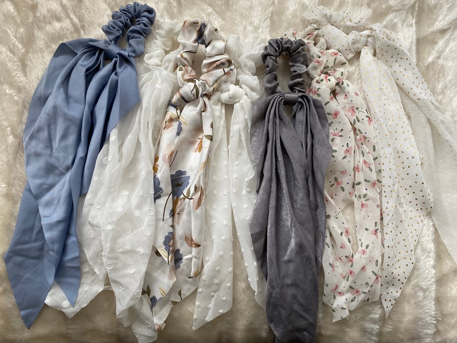 Scrunchie Scarf Tail