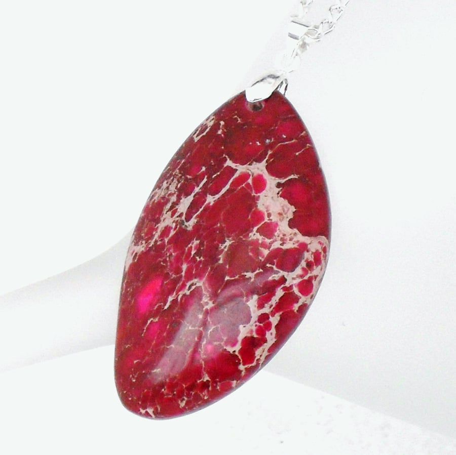 Red jasper pendant necklace