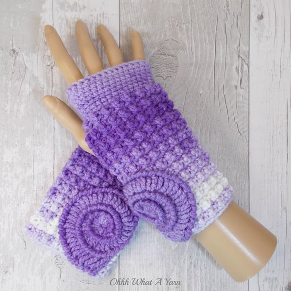 Lilac and white ombre ammonite ladies crochet gloves, finger less gloves.  