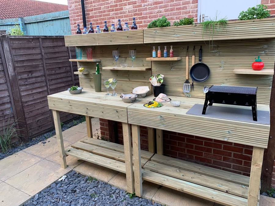 Garden Drinks Bar