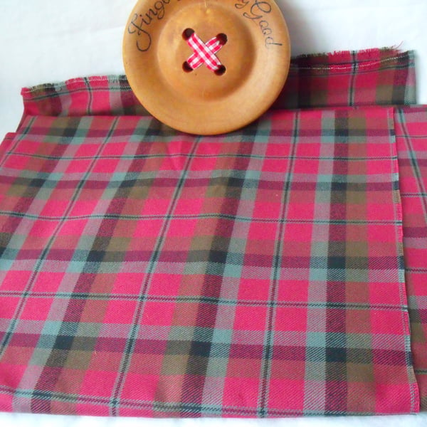 dark pinky red tartan polyester upholstery fabric,big off cut checked material