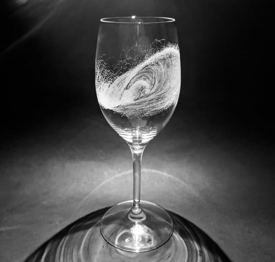 Wave Wine Glass - Surf - Hand Engraved Wine Glass - Surfing Gift - Surfing Glass