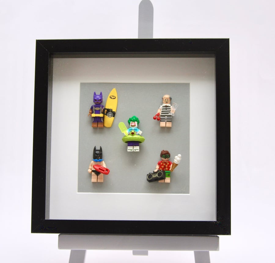 Batman Vacation mini figure frame