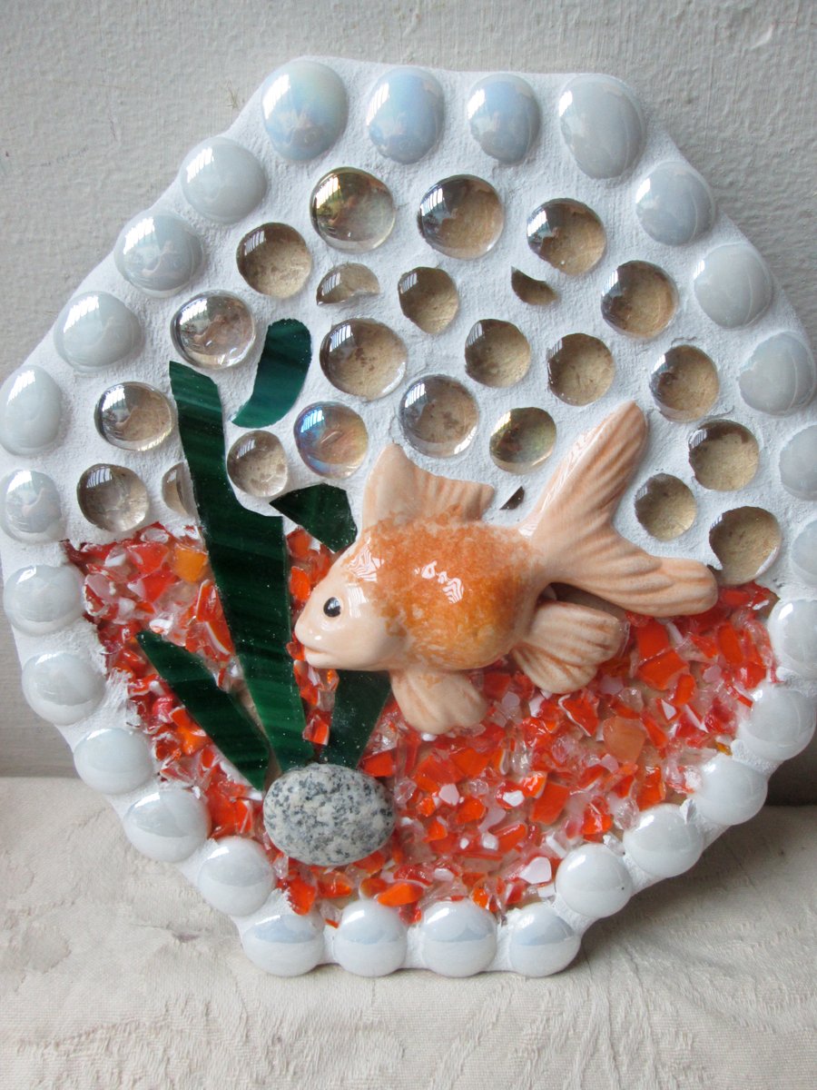 mosaic Goldfish in bowl