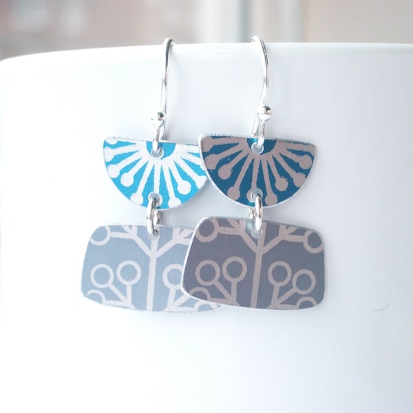 Blue and grey retro flower earrings 