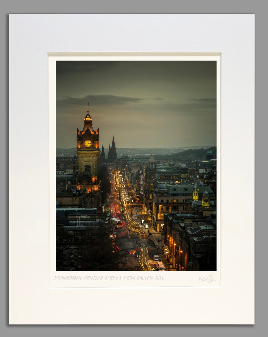 Auld Reekie - Princes Street Edinburgh Scotland - A3 (40x50cm) Unframed Print