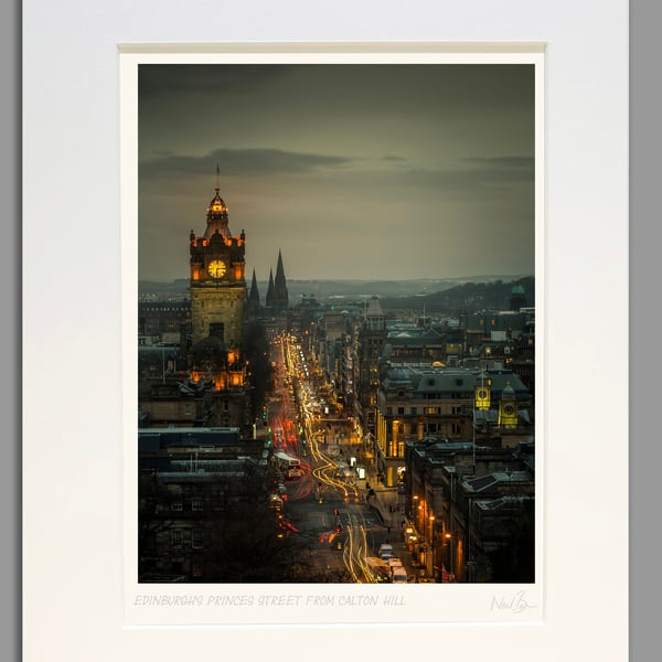 Auld Reekie - Princes Street Edinburgh Scotland - A3 (40x50cm) Unframed Print