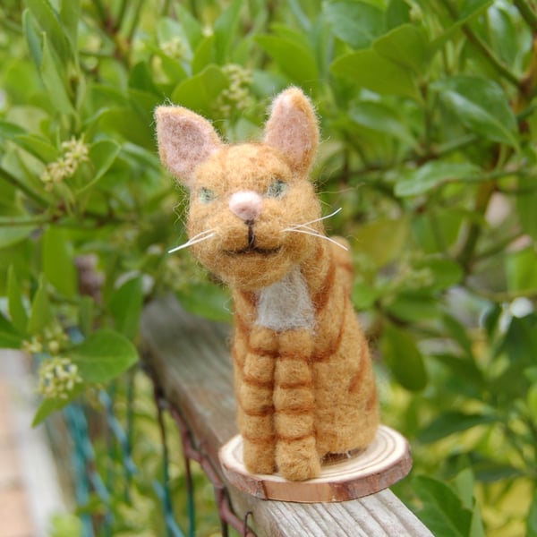 Needle felt ginger cat, collectable animal sculpture, ornament or decoration