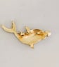 Resin Shell Dolphin Brooch with Faux Pearl – Ocean-Inspired Design - Image 4
