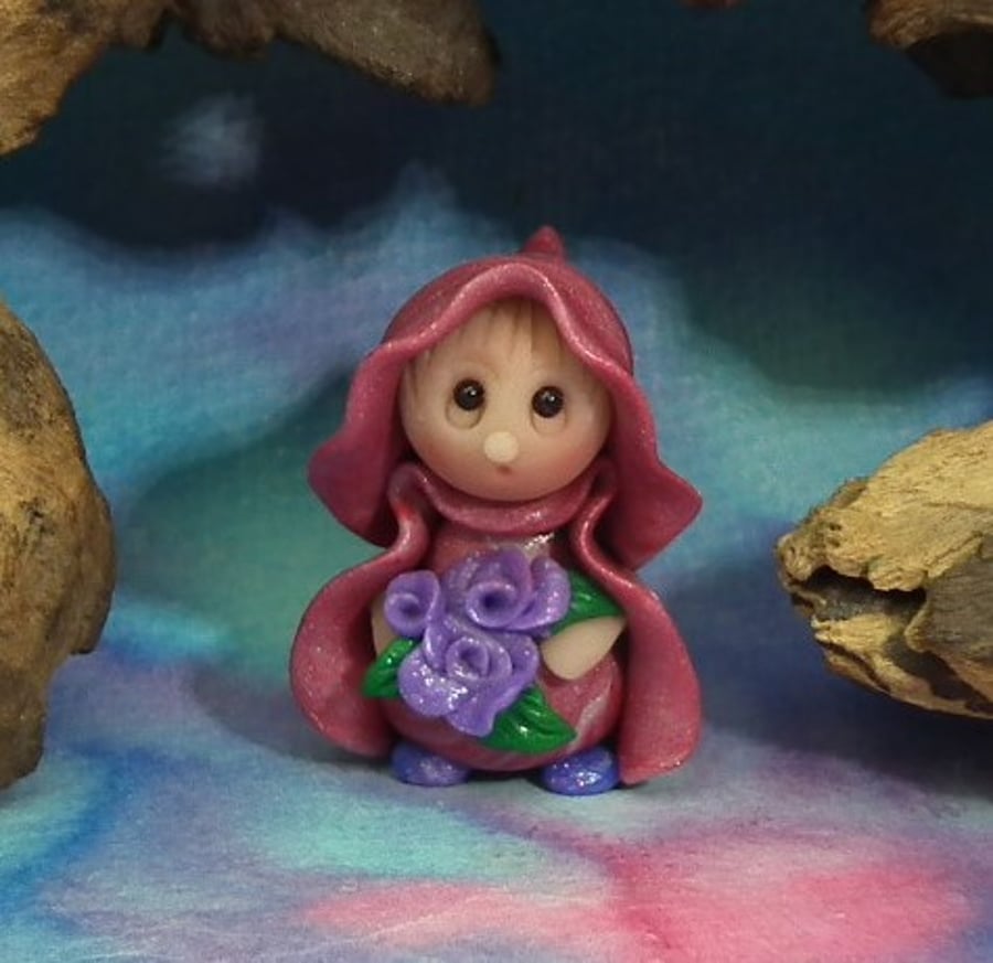 Tiny Garden Gnome 'Rae' with roses OOAK Sculpt by Ann Galvin