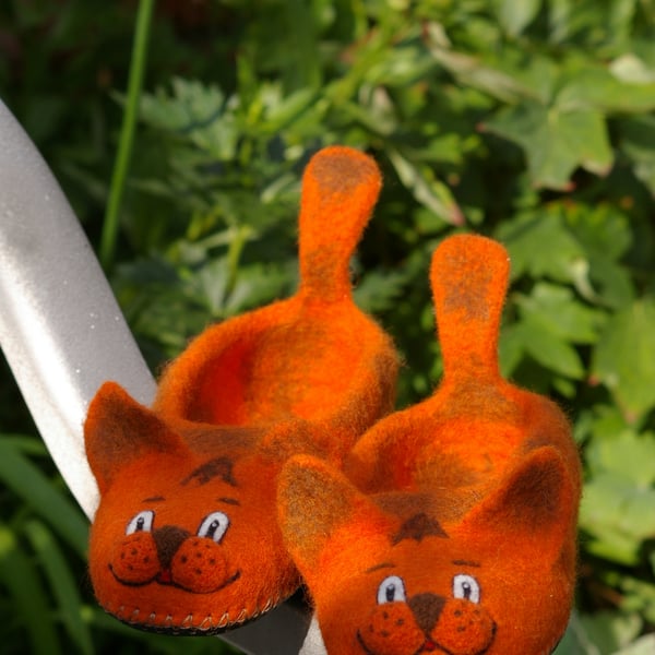 Handmade Felted Wool Cat Slippers