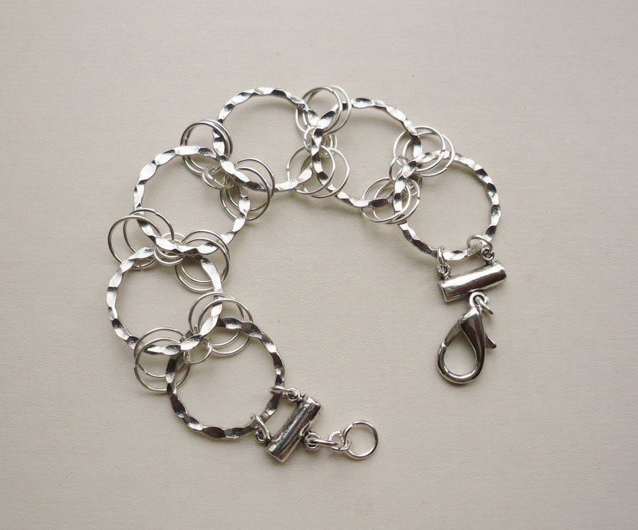 Silver Plated Multi Ringed Link Bracelet  KCJ1612