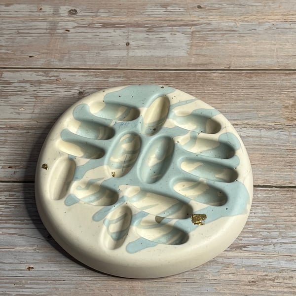  Cream and Blue Ring Holder