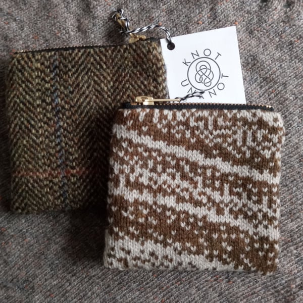 Saturn's Rings coin purse - olive green and cream knit with Harris Tweed backing