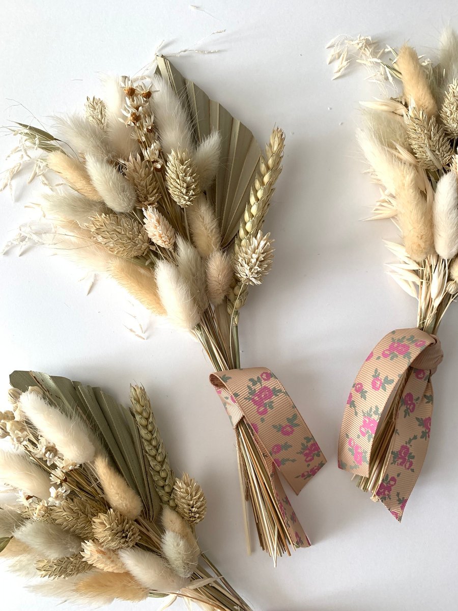 Sage Ivory Neutrals Dried Flowers Ribbon Tied Dried Palm Spear Backed Decoration