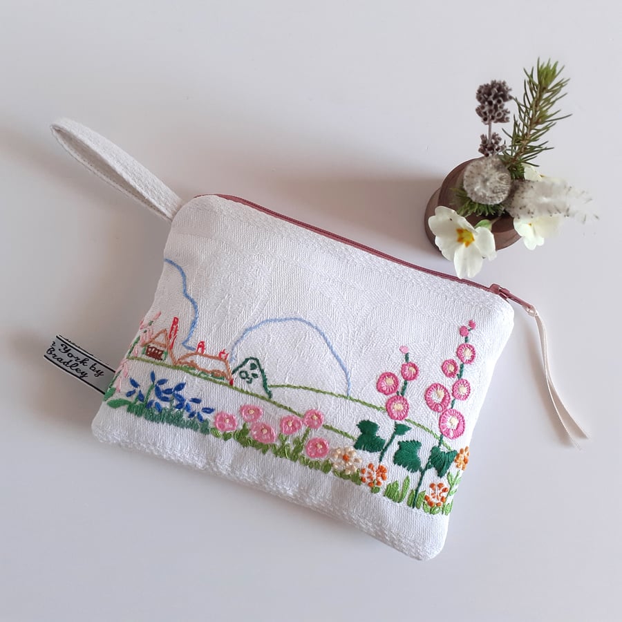 Make up bag or zip purse upcycled  in a country cottage vintage embroidery