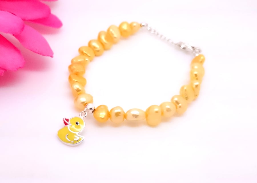 Sunny Duck - Yellow Pearl Children's Bracelet