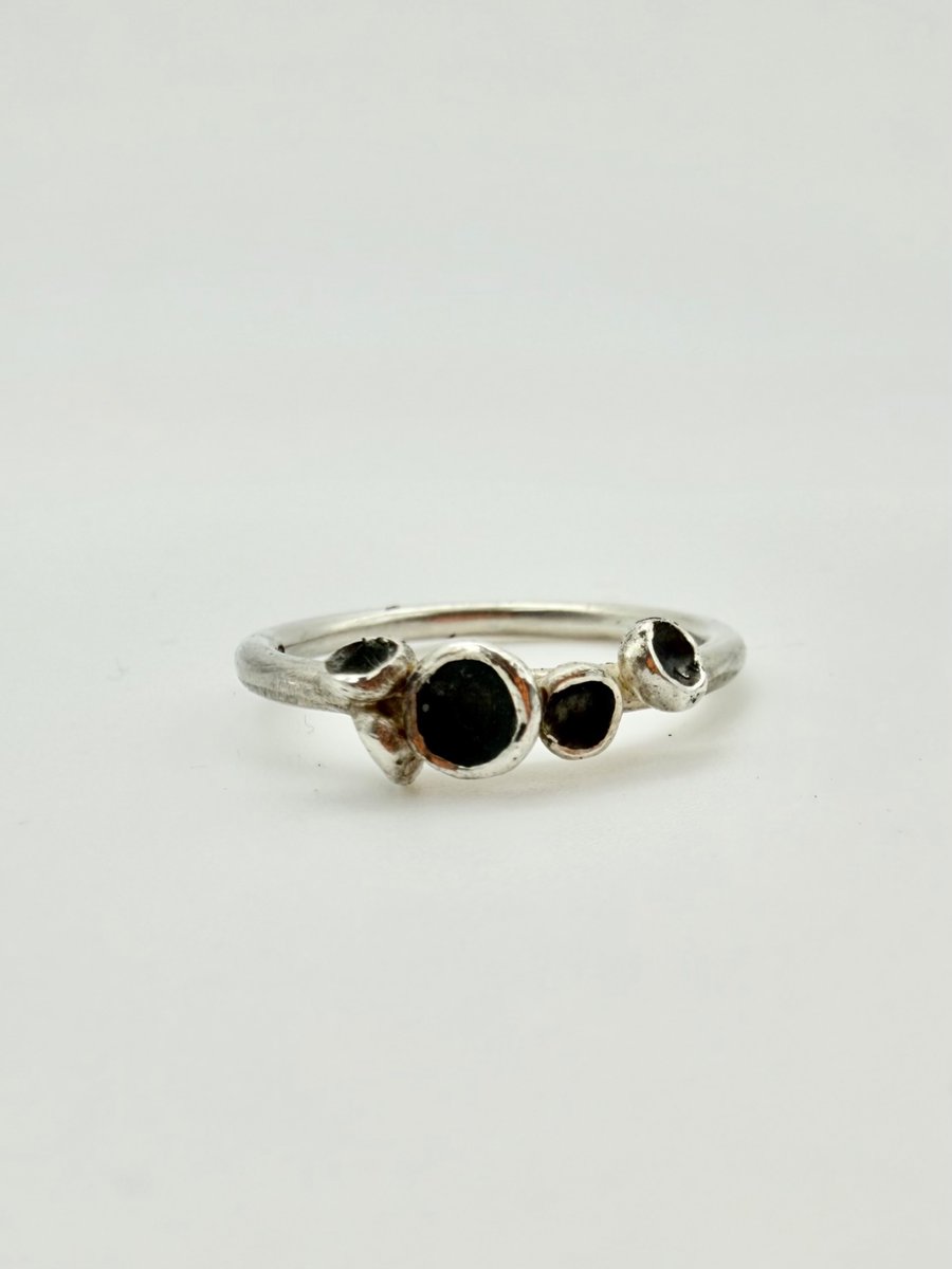 The Coastal Ring in sterling silver 