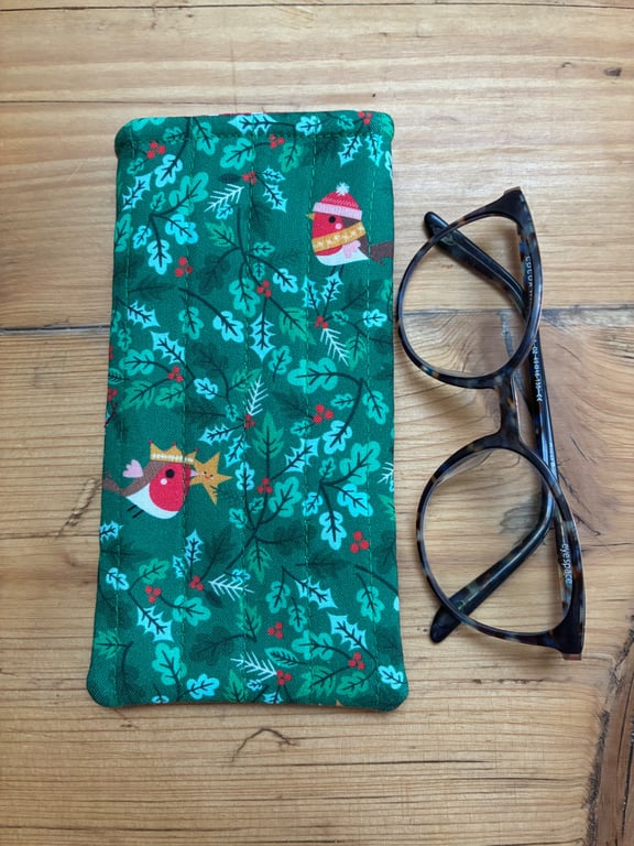 Christmas Robins Quilted Fabric Glasses Case
