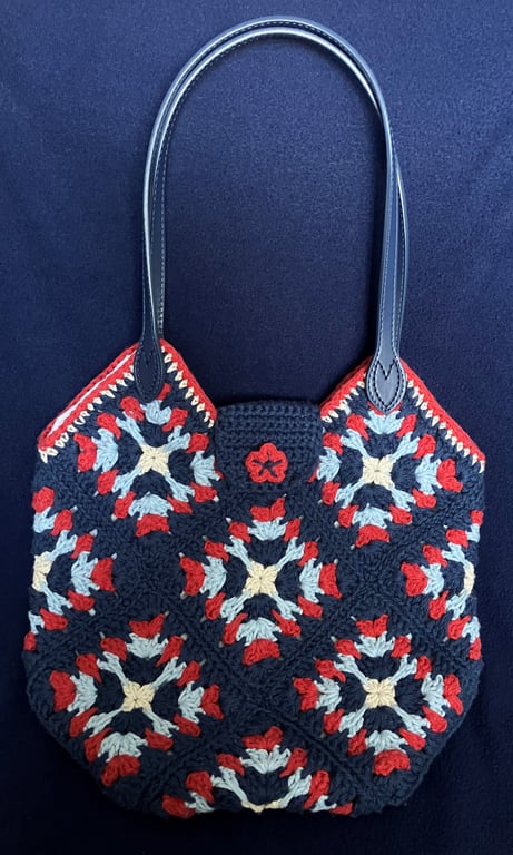 Granny square tote bag Navy Blue – magnetic tab top closing