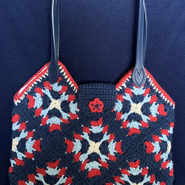 Granny square tote bag Navy Blue – magnetic tab top closing
