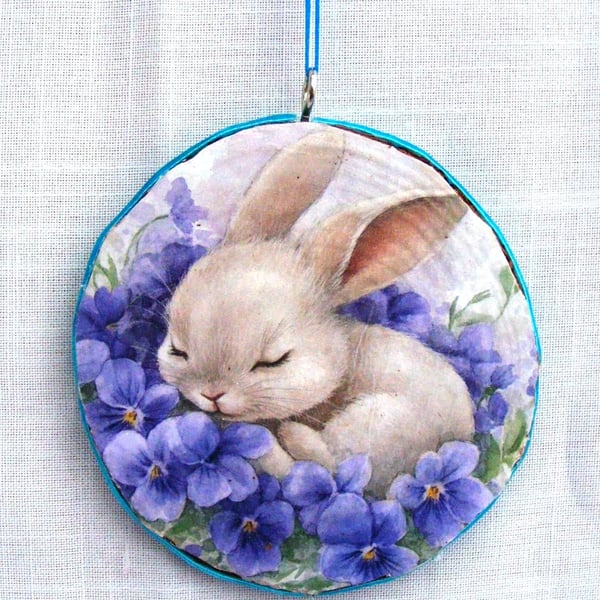 Bunnies decoupage log slice wall decoration