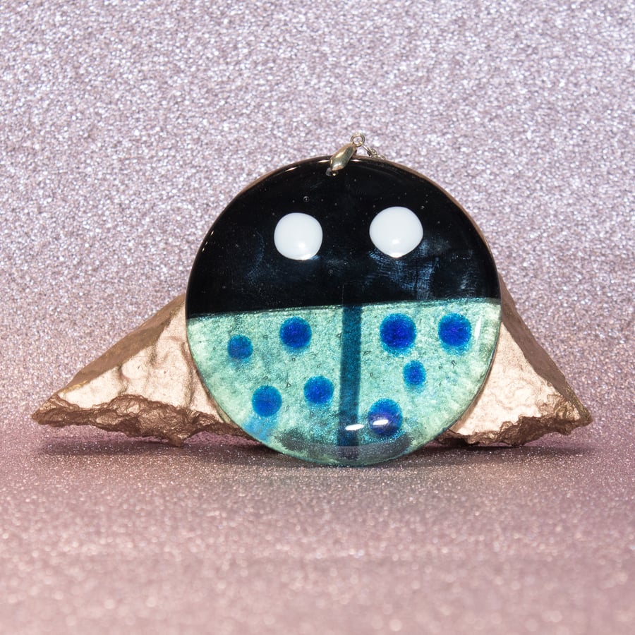 Ladybird Garden Hanger in Blue & Black Fused Glass - 3041