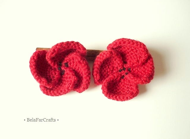 Poppies for Remembrance Day - Red poppy brooch - Men's lapel flower