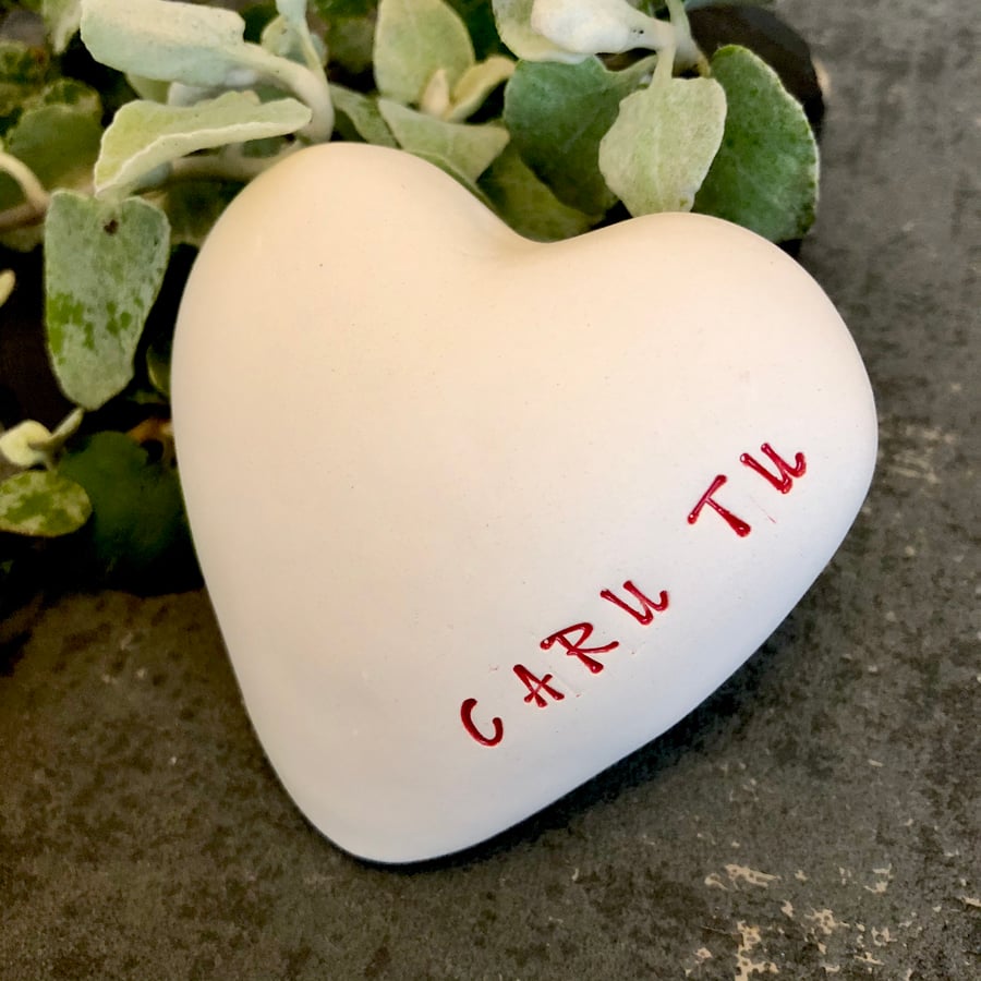 Ceramic heart pebble - Caru Tu