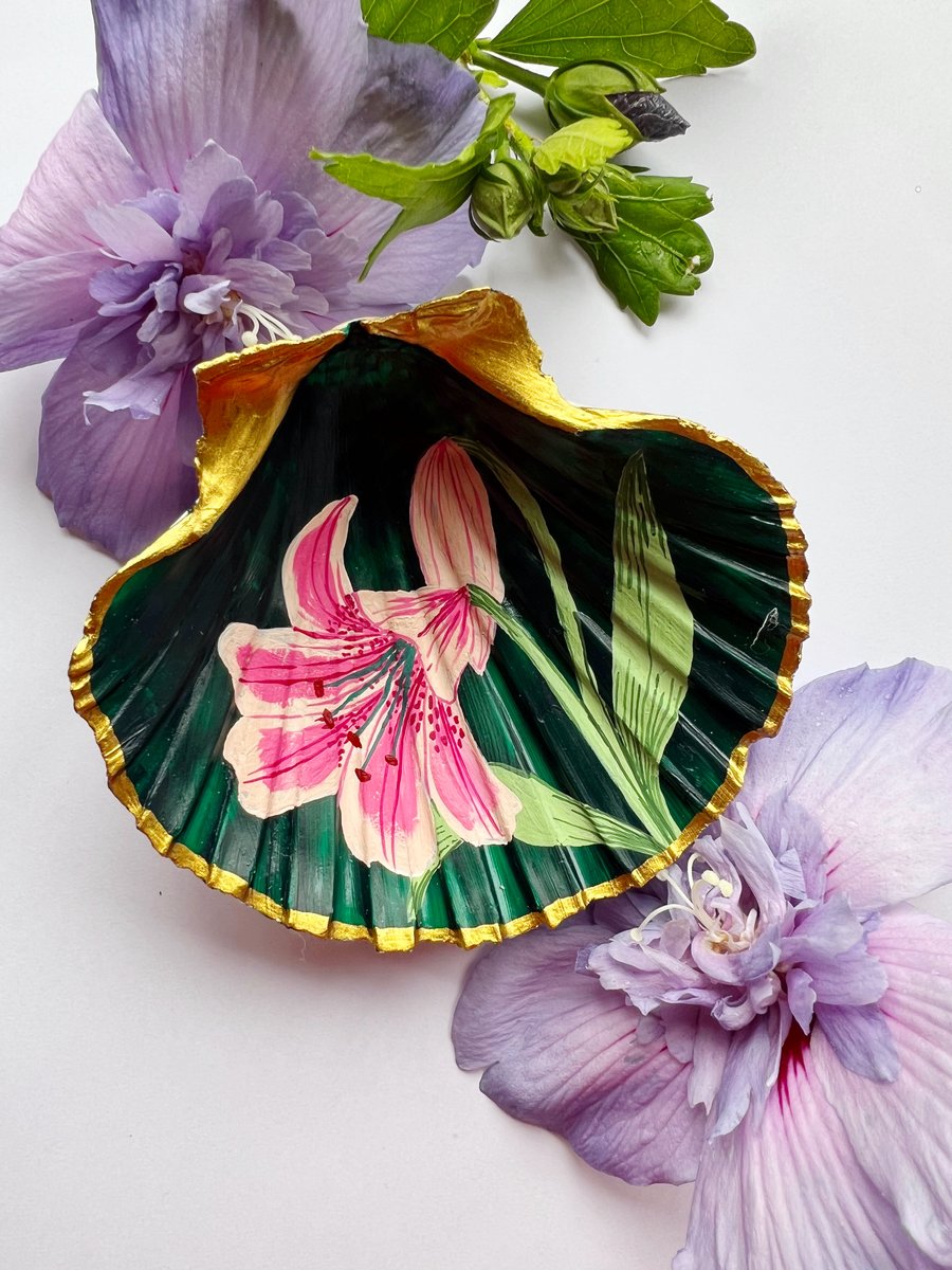 Hand Painted Shell Trinket Dish - Pink Lilies