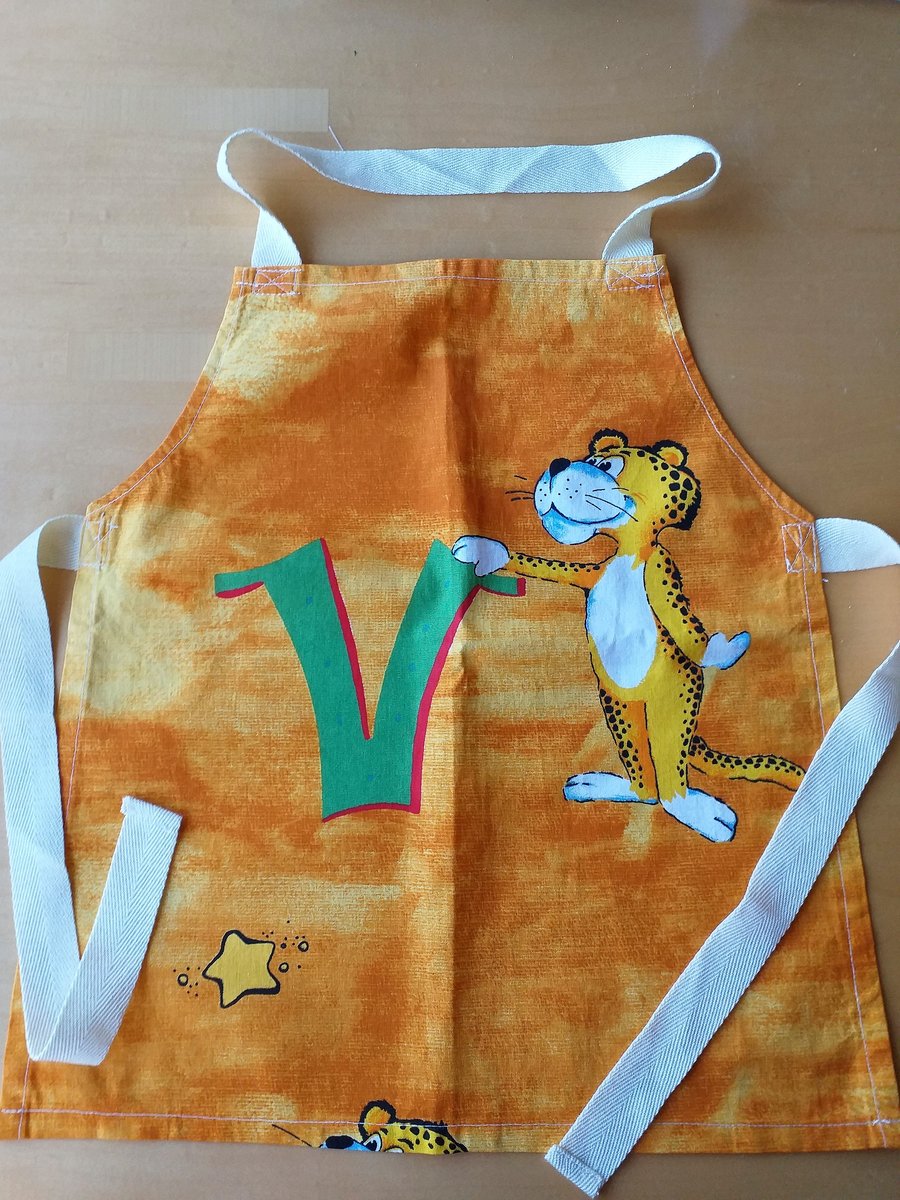 Leopard,  letter 'V', Apron, age 2-6  SALE