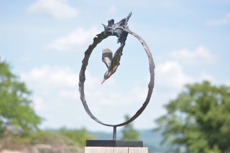 Foundry Bronze Diving Kingfisher Ring Statue Bronze Metal Sculpture