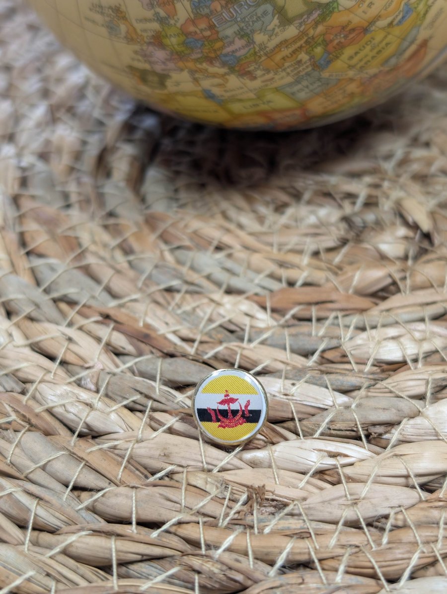 Brunei Flag Map Pin – Southeast Asia Travel Map Push Pin for Wooden Maps, Brunei