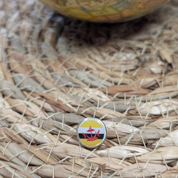 Brunei Flag Map Pin – Southeast Asia Travel Map Push Pin for Wooden Maps, Brunei